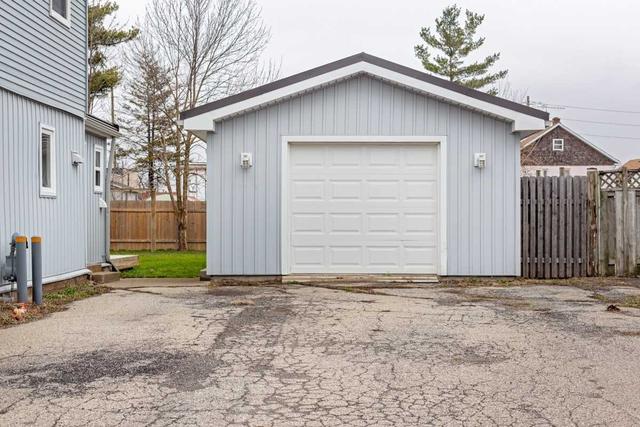 98 Haynes Ave, House detached with 3 bedrooms, 2 bathrooms and 6 parking in St. Catharines ON | Image 16