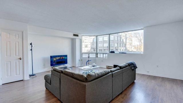 208 - 695 Richmond St, Condo with 2 bedrooms, 2 bathrooms and 1 parking in London ON | Image 12