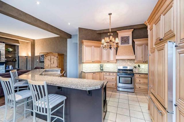 12 Landscape Dr, House detached with 4 bedrooms, 5 bathrooms and 2 parking in Oro Medonte ON | Image 2