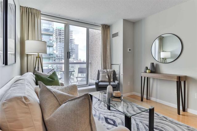 1103 - 330 Adelaide St E, Condo with 1 bedrooms, 1 bathrooms and 1 parking in Toronto ON | Image 5