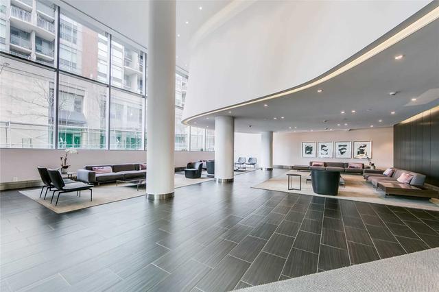 2004 - 1815 Yonge St, Condo with 1 bedrooms, 2 bathrooms and 1 parking in Toronto ON | Image 19