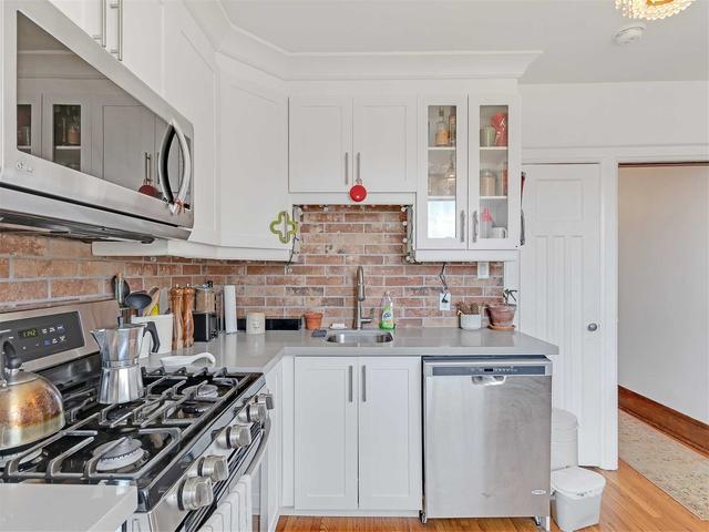151 Bellwoods Ave, House semidetached with 3 bedrooms, 3 bathrooms and 2 parking in Toronto ON | Image 9