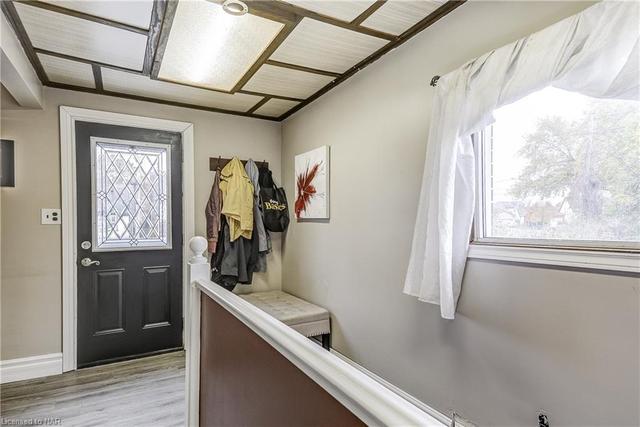 8015 Booth Street, House detached with 5 bedrooms, 4 bathrooms and 5 parking in Niagara Falls ON | Image 23