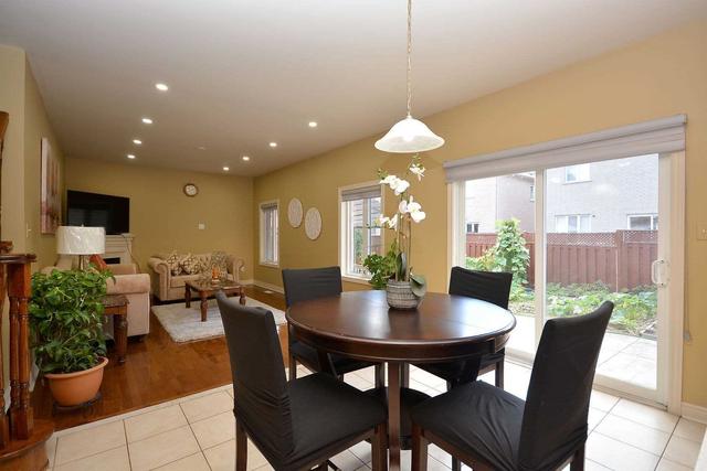 58 Citadel Cres, House detached with 4 bedrooms, 4 bathrooms and 6 parking in Brampton ON | Image 11