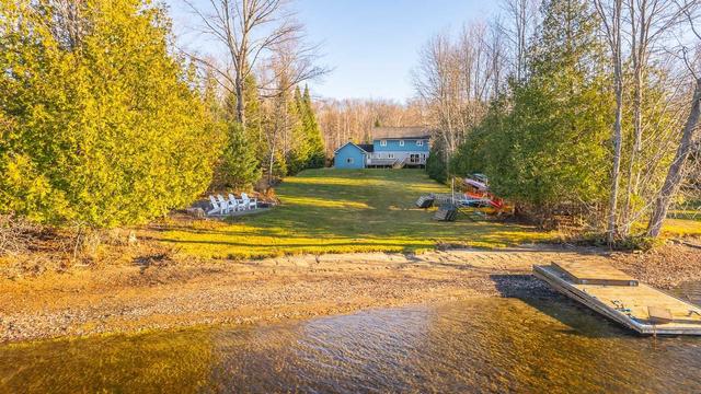 2531 Kashagawigamog Lake Rd, House detached with 4 bedrooms, 2 bathrooms and 9 parking in Minden Hills ON | Image 32