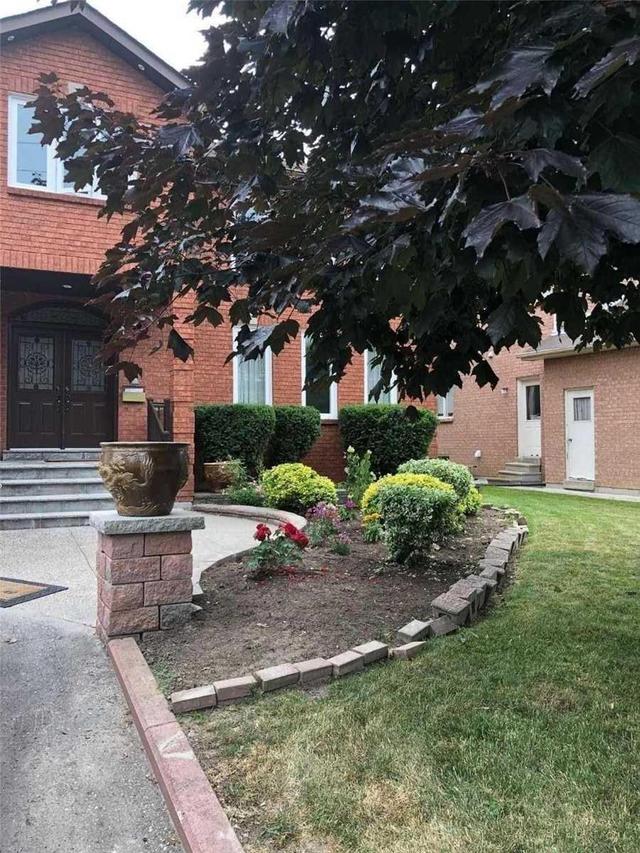 394 East Ave, House detached with 2 bedrooms, 2 bathrooms and 1 parking in Toronto ON | Image 1