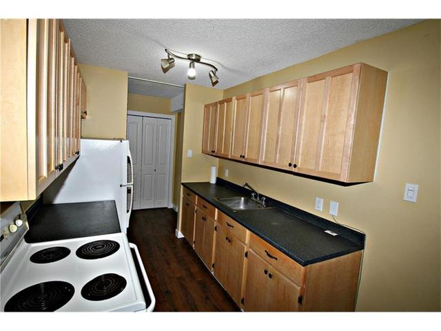 105 - 3420 50 Street Nw, Condo with 2 bedrooms, 1 bathrooms and 1 parking in Calgary AB | Image 11