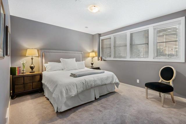 9 Crestridge Rise Sw, House detached with 3 bedrooms, 2 bathrooms and 4 parking in Calgary AB | Image 26