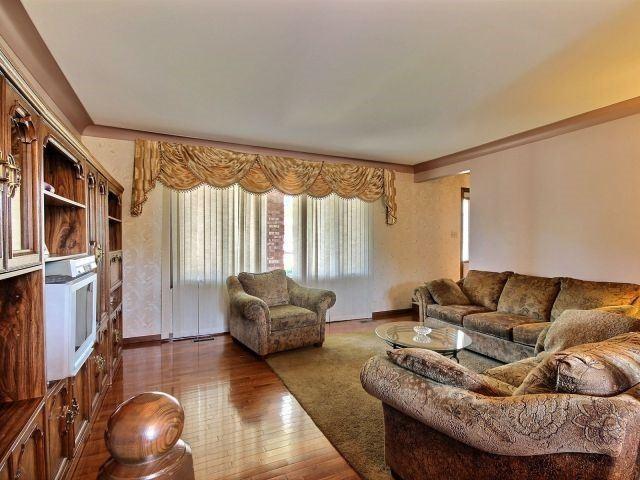 2860 Langlois Crt, House detached with 4 bedrooms, 4 bathrooms and 4 parking in Windsor ON | Image 5