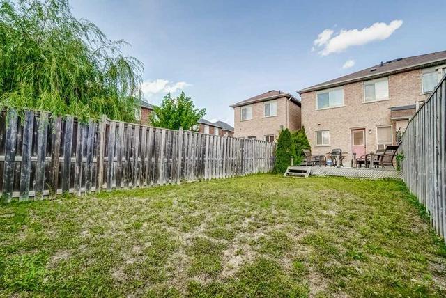 80 Argento Cres, House attached with 3 bedrooms, 3 bathrooms and 2 parking in Vaughan ON | Image 32