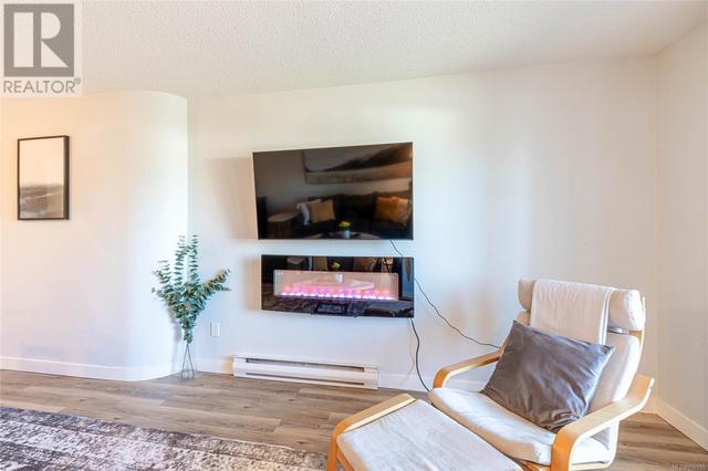 301 - 567 Townsite Rd, Condo with 2 bedrooms, 2 bathrooms and 1 parking in Nanaimo BC | Image 5