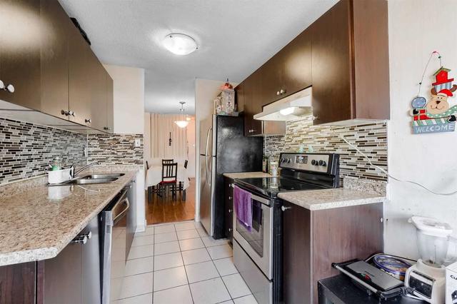 1210 - 21 Knightsbridge Rd, Condo with 3 bedrooms, 2 bathrooms and 1 parking in Brampton ON | Image 6