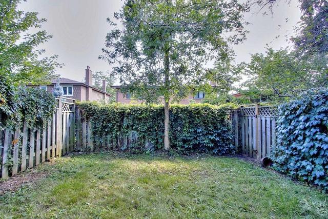 67 Black Hawk Way, Townhouse with 3 bedrooms, 3 bathrooms and 1 parking in Toronto ON | Image 18