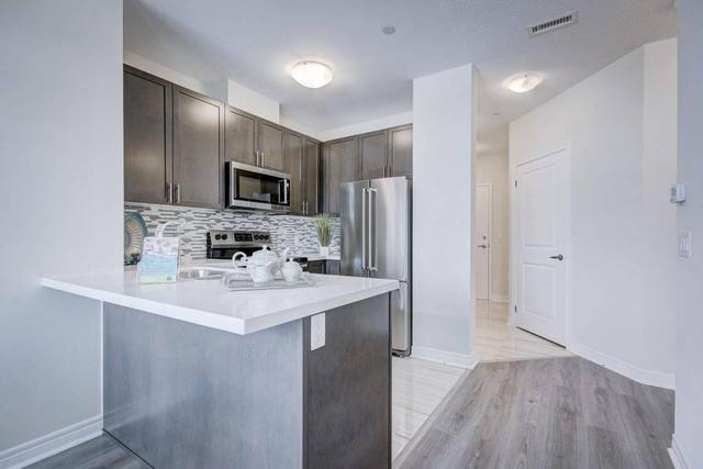 615 - 39 New Delhi Dr, Condo with 3 bedrooms, 2 bathrooms and 1 parking in Markham ON | Image 9