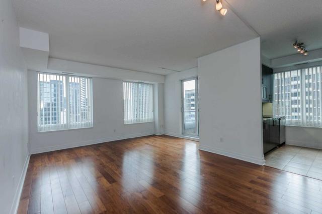 1606 - 35 Balmuto St, Condo with 2 bedrooms, 2 bathrooms and 1 parking in Toronto ON | Image 27