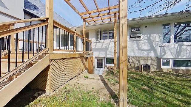 129 Betty Ann Dr, House detached with 3 bedrooms, 2 bathrooms and 8 parking in Toronto ON | Image 19