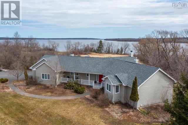 1810 Highway 376, House detached with 4 bedrooms, 2 bathrooms and null parking in Pictou, Subd. A NS | Image 2