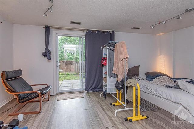 1156 Chimney Hill Way, Townhouse with 3 bedrooms, 3 bathrooms and 2 parking in Ottawa ON | Image 18