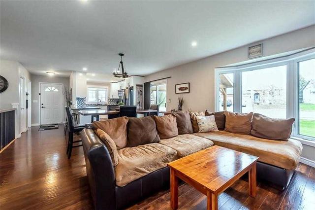 1 Anderson Cres, House detached with 2 bedrooms, 3 bathrooms and 7 parking in West Lincoln ON | Image 37