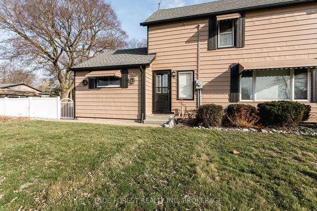 21332 Wilson St, House detached with 3 bedrooms, 1 bathrooms and 8 parking in Strathroy Caradoc ON | Image 23