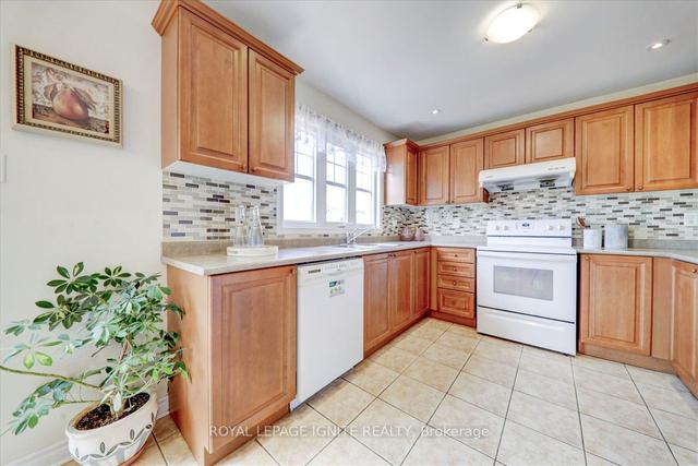 112 Upper Rouge Tr, House detached with 4 bedrooms, 4 bathrooms and 4 parking in Toronto ON | Image 36