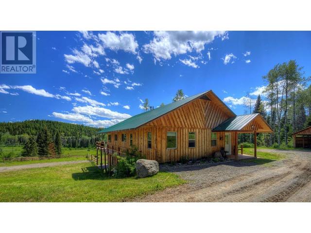 4626 Teasdale Road, House detached with 3 bedrooms, 2 bathrooms and null parking in Cariboo F BC | Image 3