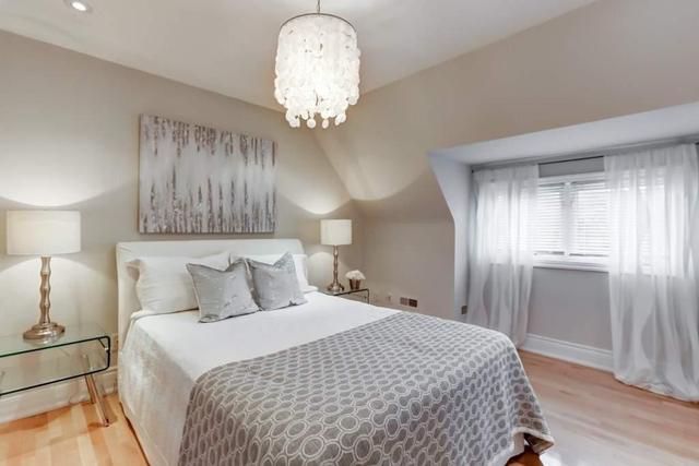 10 Salisbury Ave, House attached with 3 bedrooms, 3 bathrooms and 1 parking in Toronto ON | Image 15