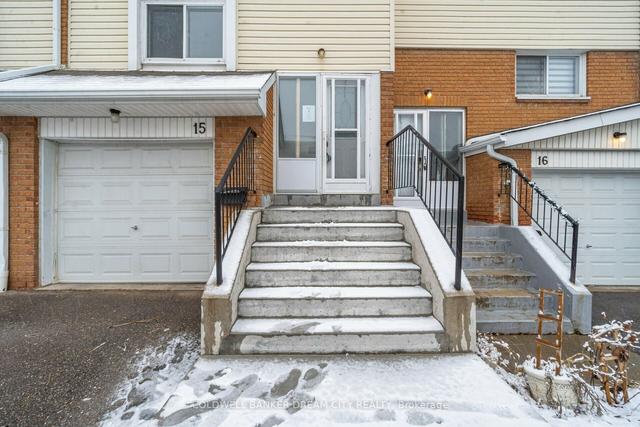 15 Franklin Crt, Townhouse with 3 bedrooms, 2 bathrooms and 2 parking in Brampton ON | Image 23