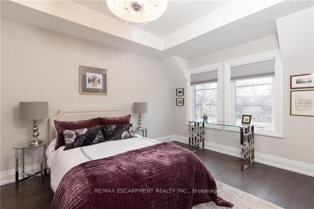 1325 Sheldon Ave, House detached with 4 bedrooms, 5 bathrooms and 6 parking in Oakville ON | Image 21