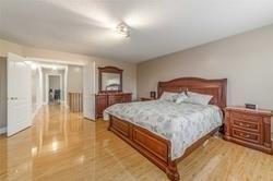 10 Prada Crt, House detached with 4 bedrooms, 4 bathrooms and 4 parking in Brampton ON | Image 11