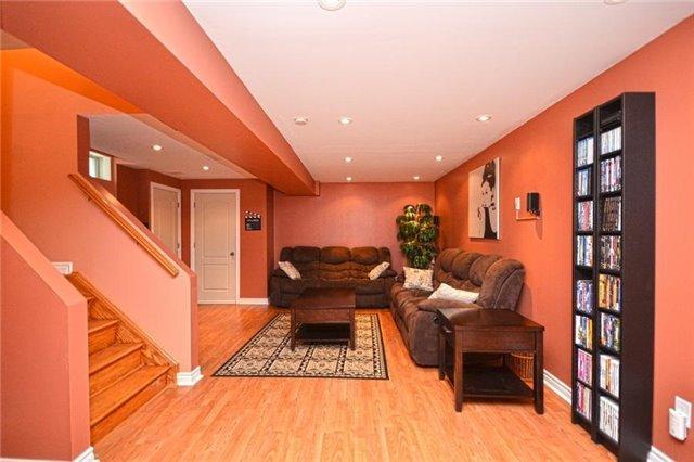 86 Castle Park Blvd, House semidetached with 3 bedrooms, 3 bathrooms and 2 parking in Vaughan ON | Image 15