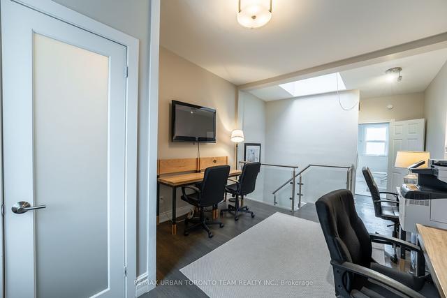 502 King St E, House attached with 2 bedrooms, 2 bathrooms and 0 parking in Toronto ON | Image 10