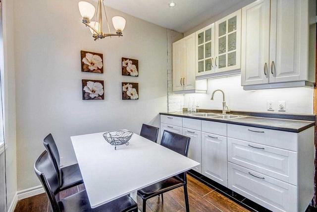 79 Kent Rd, House semidetached with 3 bedrooms, 1 bathrooms and 0 parking in Toronto ON | Image 2