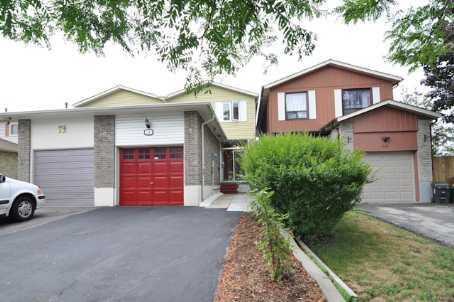 71 Rakewood Cres, House semidetached with 3 bedrooms, 3 bathrooms and 3 parking in Toronto ON | Image 1