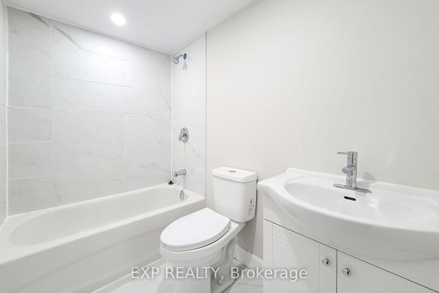81 West 25th St, House detached with 2 bedrooms, 1 bathrooms and 2 parking in Hamilton ON | Image 5