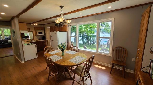 8 Elbow   Scott Island, House detached with 2 bedrooms, 1 bathrooms and 3 parking in Rideau Lakes ON | Image 6