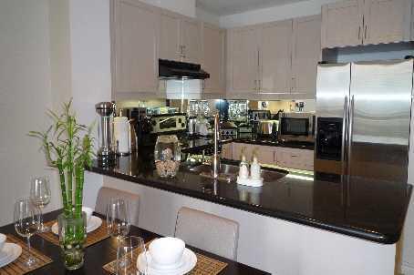 uph01 - 28 Byng Ave, Condo with 2 bedrooms, 2 bathrooms and 1 parking in Toronto ON | Image 3
