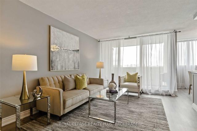 1903 - 530 Lolita Gdns, Condo with 3 bedrooms, 1 bathrooms and 2 parking in Mississauga ON | Image 5