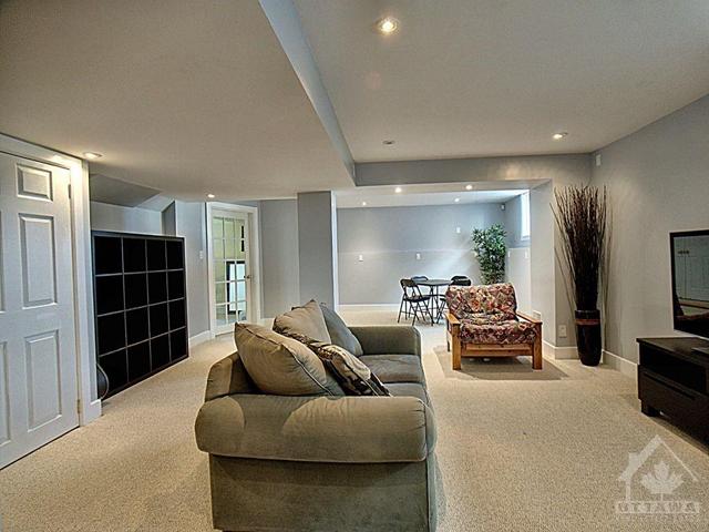 62 Riverstone Drive, House detached with 4 bedrooms, 4 bathrooms and 6 parking in Ottawa ON | Image 25