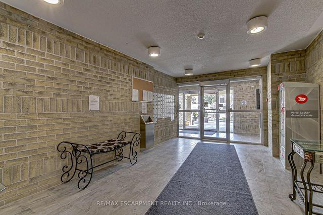 108 - 725 Deveron Cres, Condo with 3 bedrooms, 2 bathrooms and 2 parking in London ON | Image 19