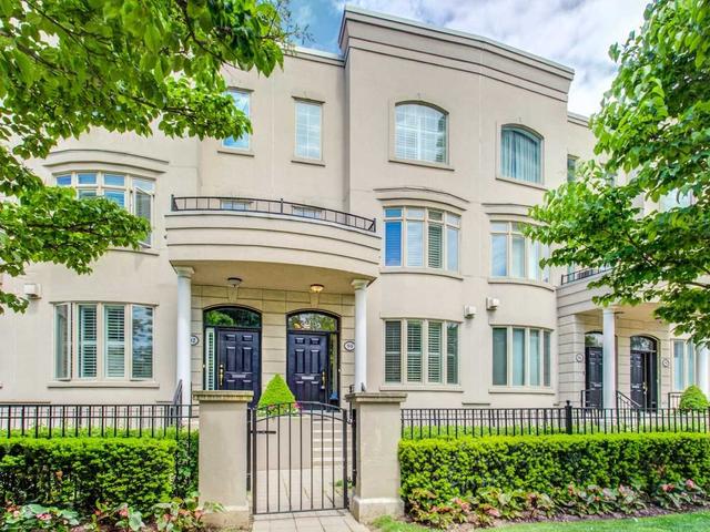94 Pleasant Blvd, Townhouse with 3 bedrooms, 3 bathrooms and 2 parking in Toronto ON | Image 1