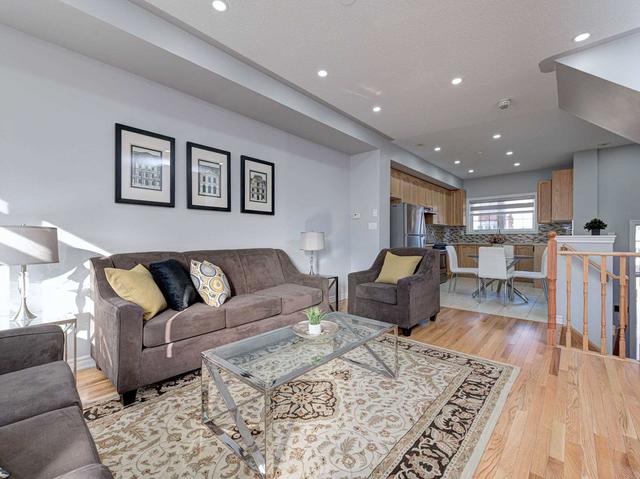 7 - 26 Aspen Hills Rd, House attached with 3 bedrooms, 3 bathrooms and 2 parking in Brampton ON | Image 26
