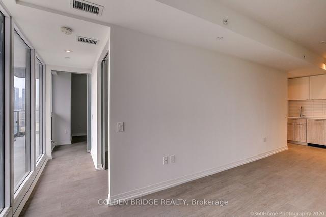 2410 - 251 Jarvis St, Condo with 3 bedrooms, 1 bathrooms and 1 parking in Toronto ON | Image 7