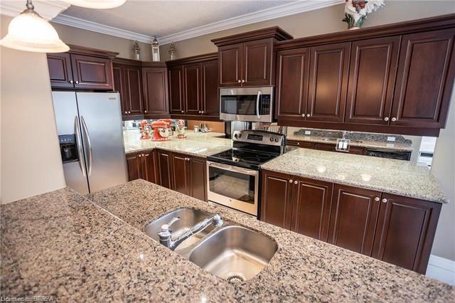 62 Carmichael Crescent, House detached with 4 bedrooms, 4 bathrooms and 4 parking in Brantford ON | Image 7