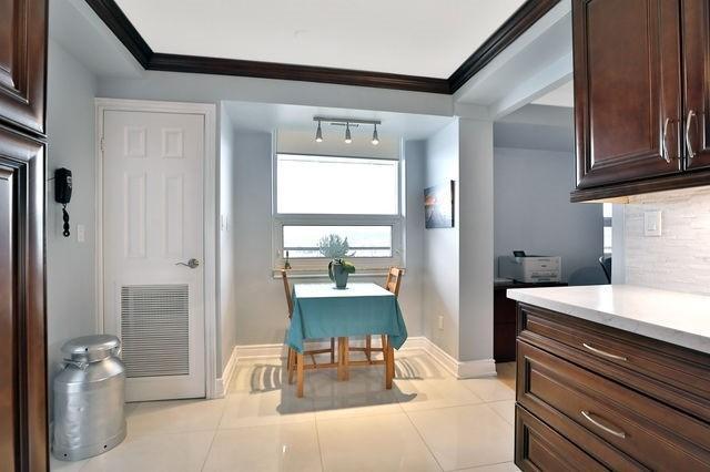 1605 - 500 Green Rd, Condo with 3 bedrooms, 2 bathrooms and 1 parking in Hamilton ON | Image 7