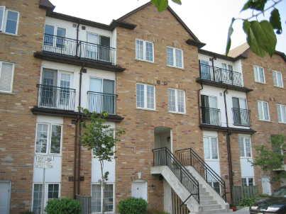 th10 - 988 Sheppard Ave W, Townhouse with 2 bedrooms, 3 bathrooms and 1 parking in Toronto ON | Image 1