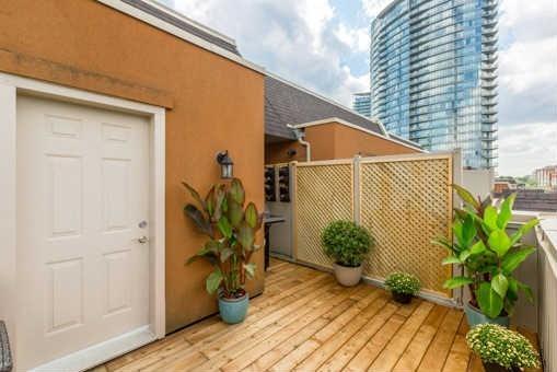 th24 - 93 The Queensway Ave, Townhouse with 2 bedrooms, 2 bathrooms and 1 parking in Toronto ON | Image 17