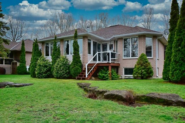 10 Olde Forest Lane, House detached with 2 bedrooms, 3 bathrooms and 8 parking in Kawartha Lakes ON | Image 25