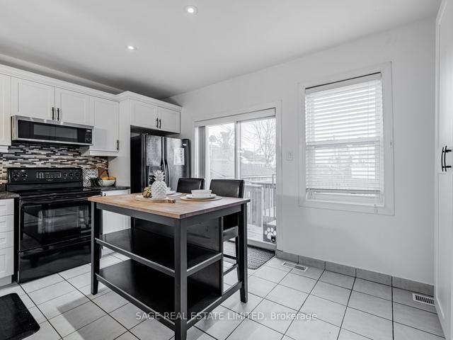 30 Bushey Ave, House detached with 3 bedrooms, 2 bathrooms and 2 parking in Toronto ON | Image 5