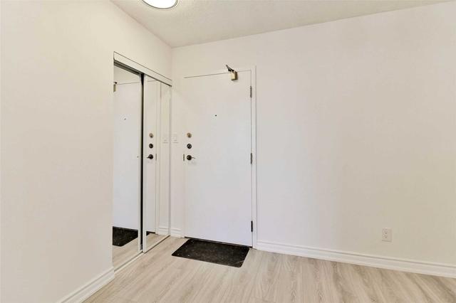 809 - 30 Thunder Grve, Condo with 1 bedrooms, 1 bathrooms and 1 parking in Toronto ON | Image 37